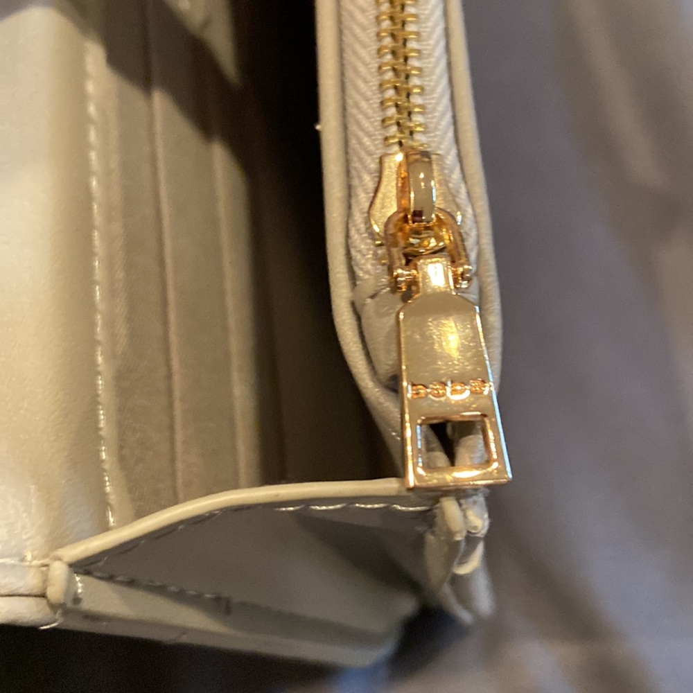 bebe Quilted Crossbody Bag Gray Gold Chain Strap Flap Y2K Shoulder Purse - Picture 9 of 17
